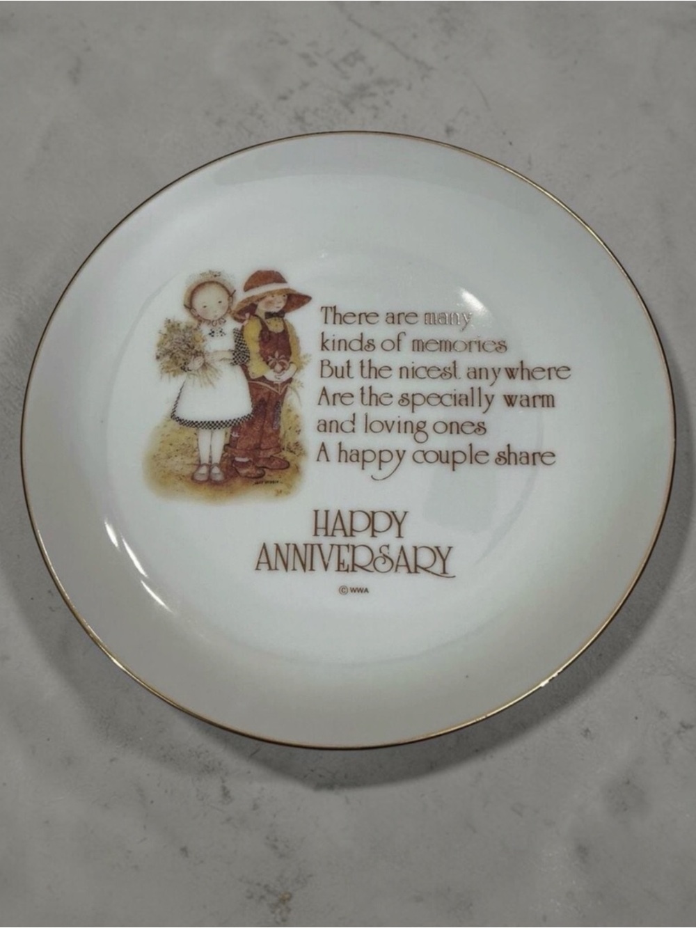 Holly Hobbie Lasting Memories Genuine Porcelain Collective Decorative Plate
